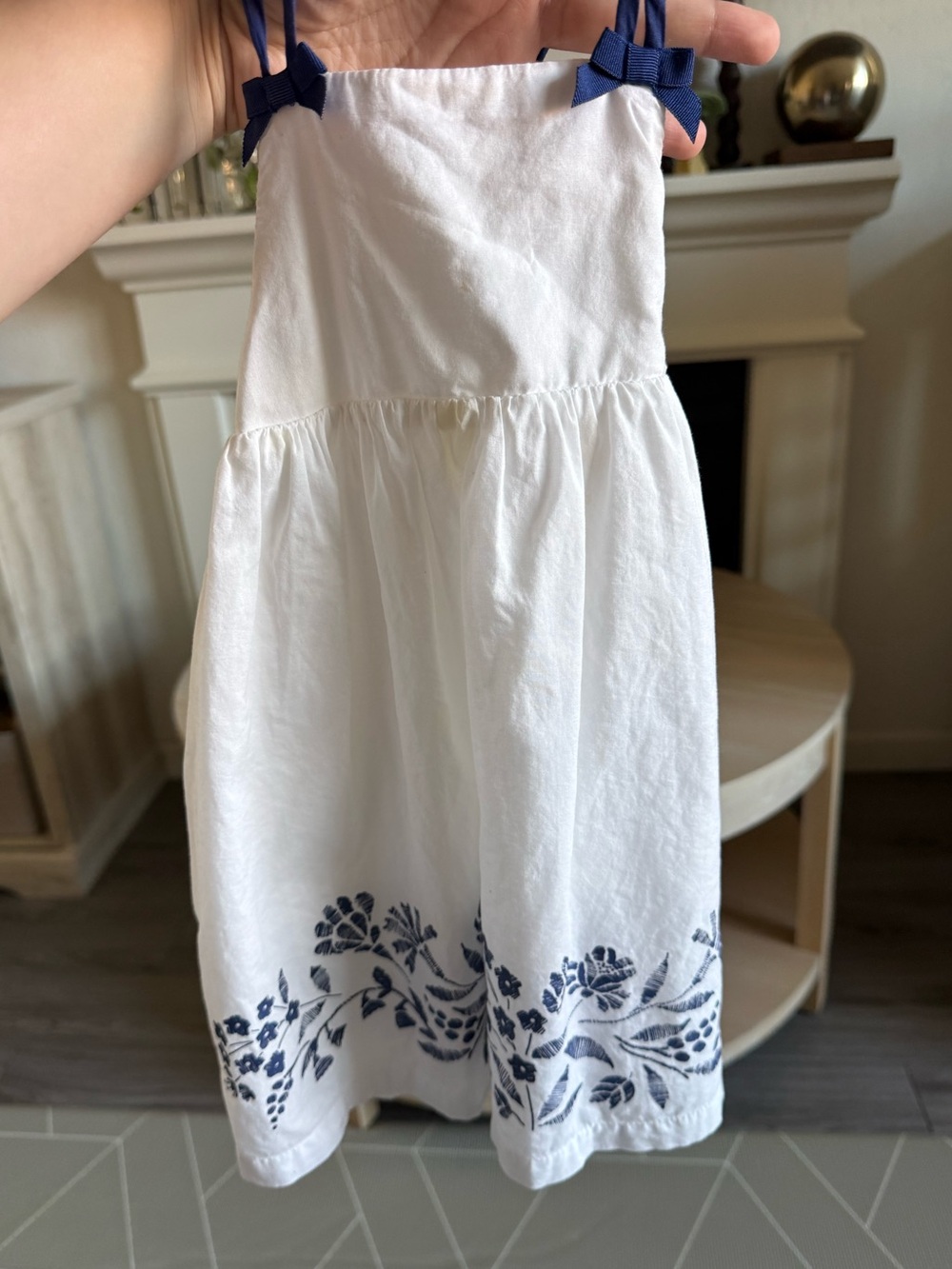 Gymboree|FREE w kids purchase,White sundress with Navy florals,sleeveless•••boho